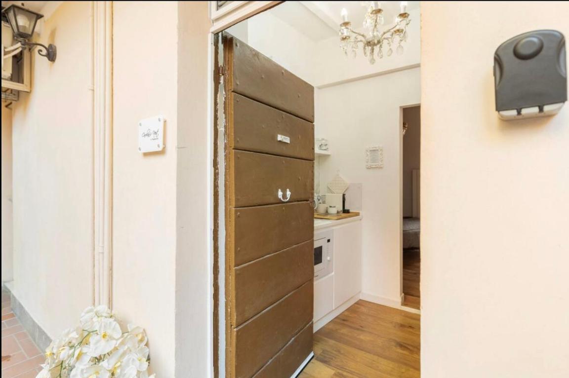 Carolina'Snest In Trastevere Rome Exterior photo